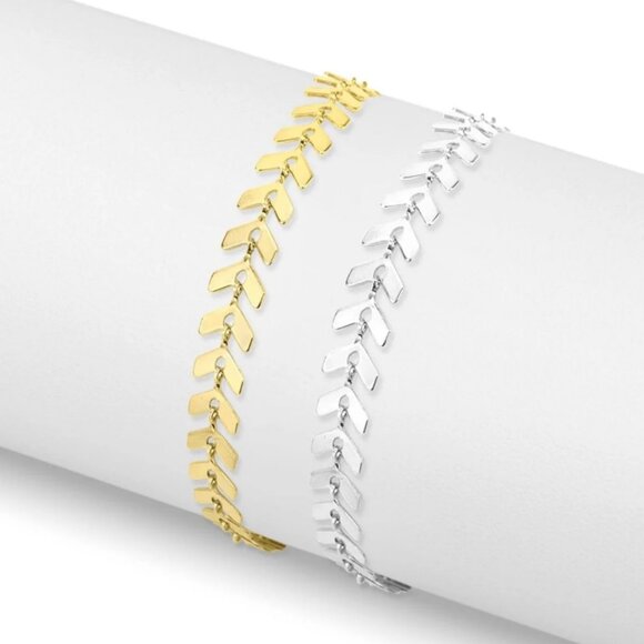 Silver Herringbone V-Link Bracelet – Water & Tarnish-Resistant & Hypoallergenic - Picture 2 of 4